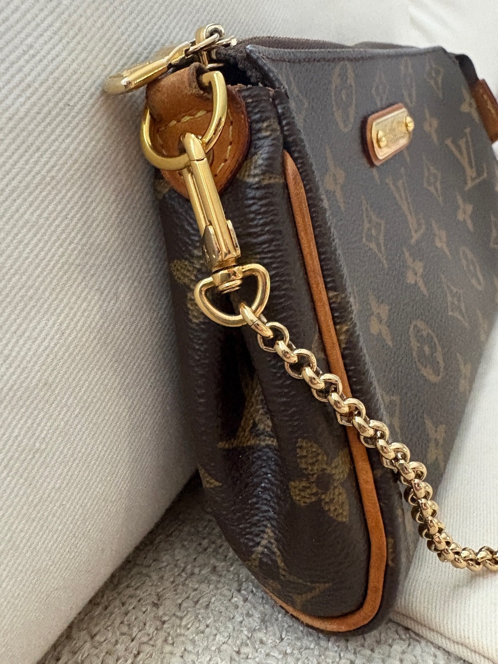 Louis Vuitton Eva Clutch Monogram Canvas Brown Gold Hardware Mini Shoulder Bag - Picture 2 of 16